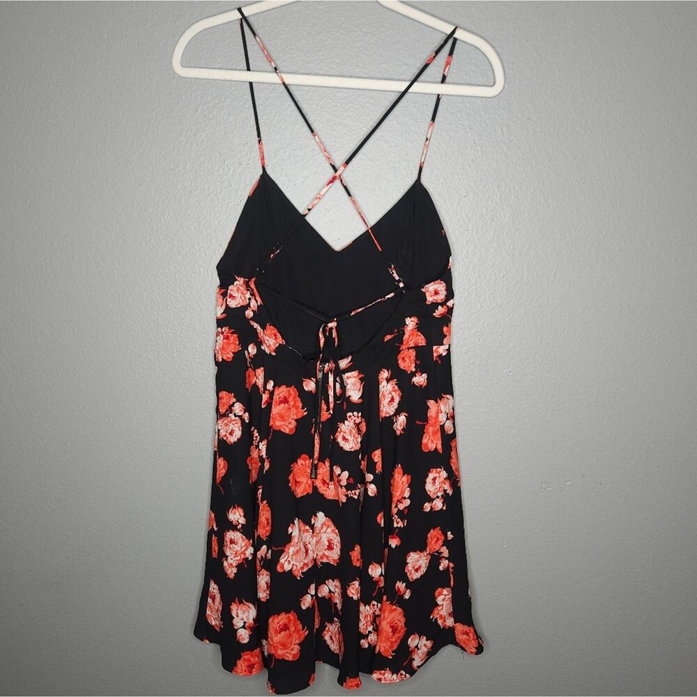 Forever 21 floral adjustable strap mini dress - Picture 4 of 6
